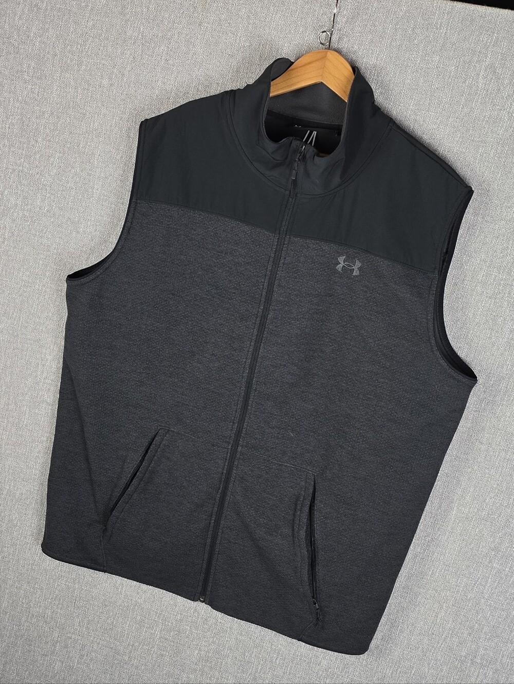 Under Armour Mens Specialist Vest Black/Gray Mens Sz 3XL
